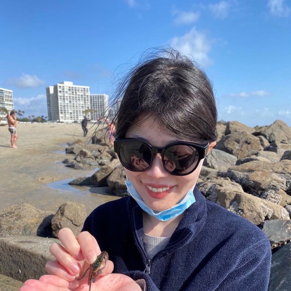 Meet your Posher, Wardrobe Find - Picture 1 of 1